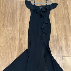 Betsy & Adam black dress size 4